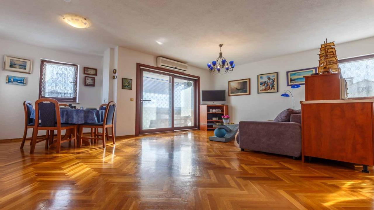 Apartman Mauro Malinska Zewnętrze zdjęcie