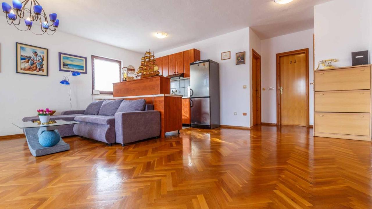 Apartman Mauro Malinska Zewnętrze zdjęcie